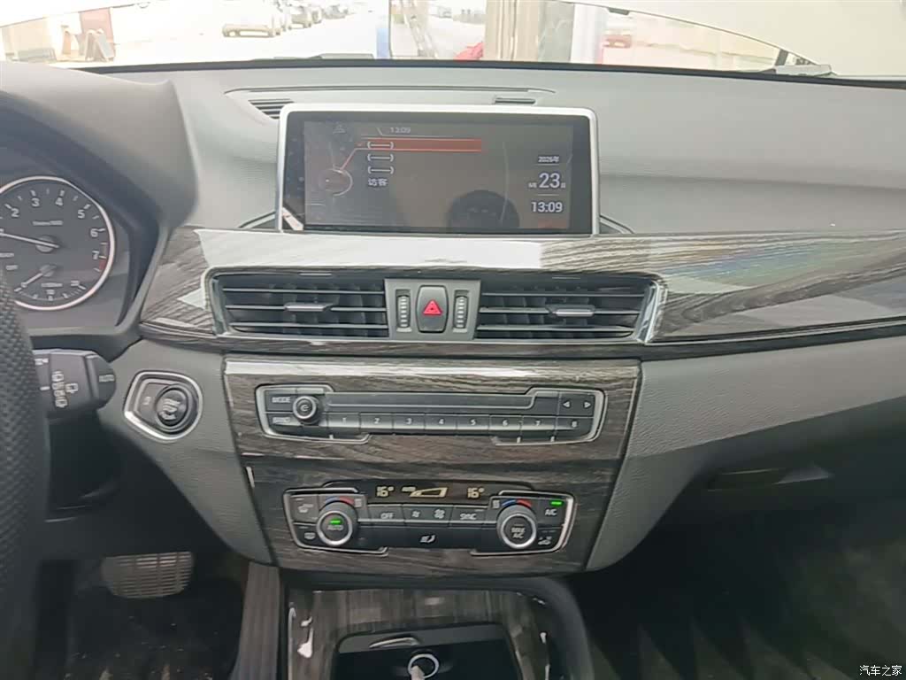 BMW X1, 2017 13