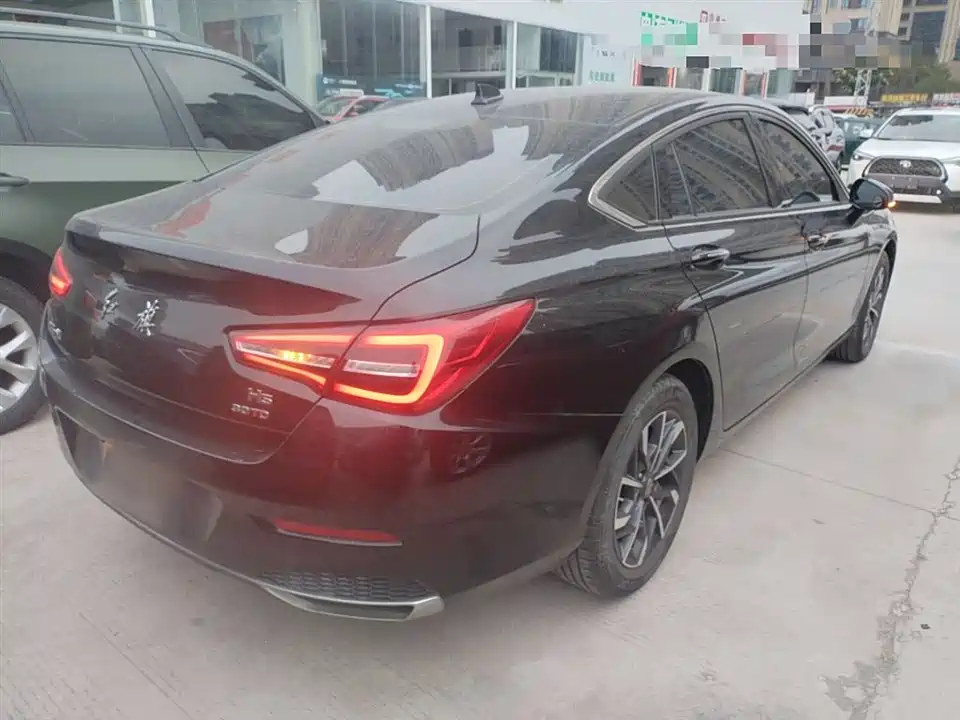 Hongqi H5