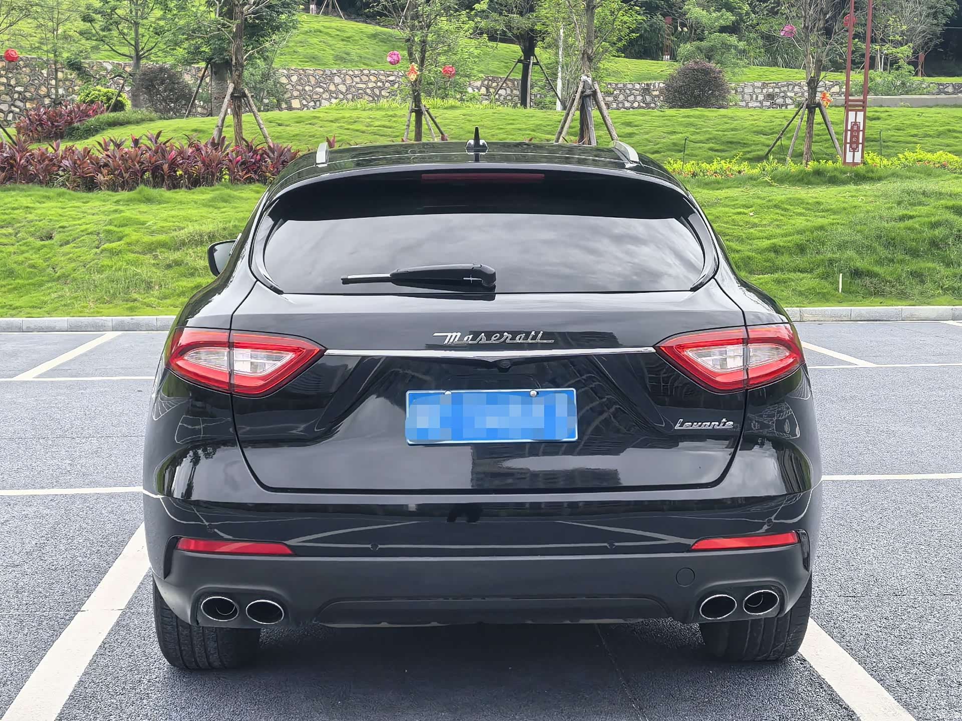Maserati Levante, 2017 все фото