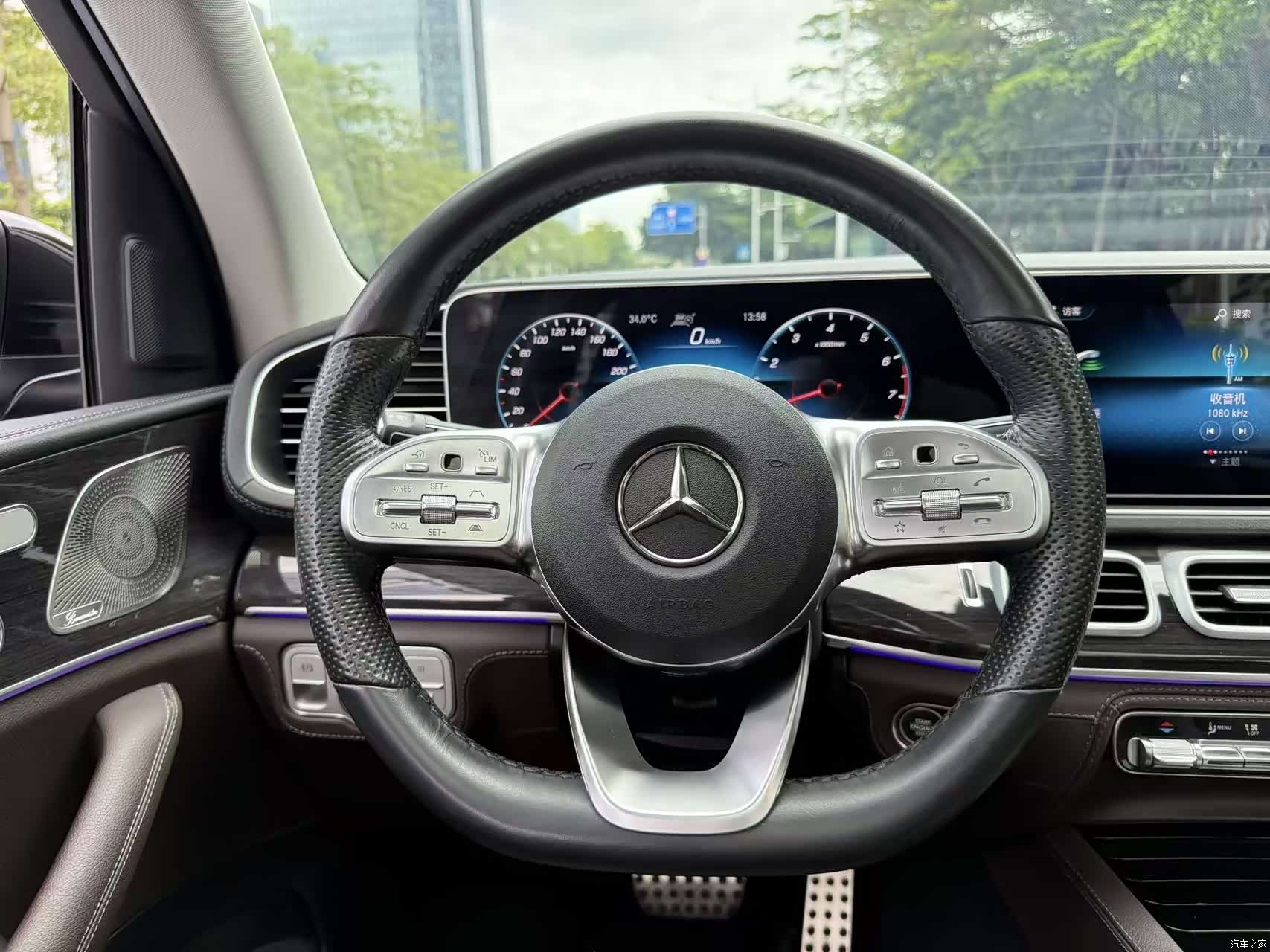 Mercedes-Benz GLS, 2023 9
