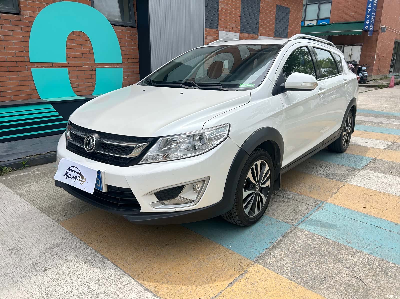 DongFeng AX3, 2017 1