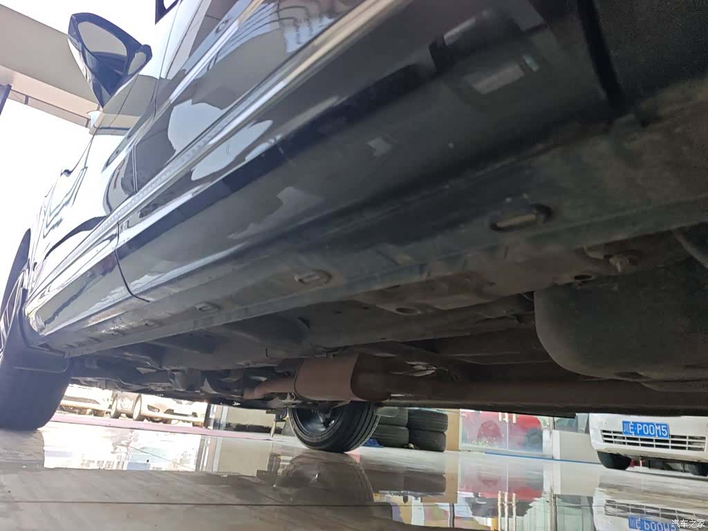 Roewe RX5, 2023 21