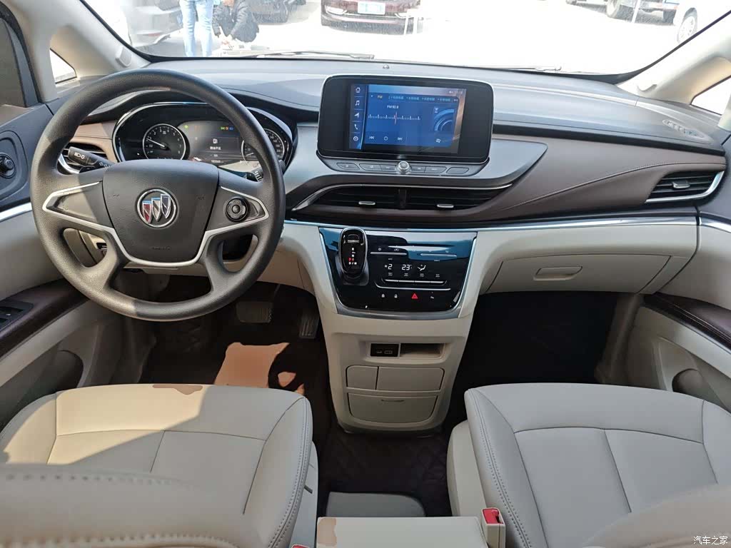 Buick GL8, 2020 6