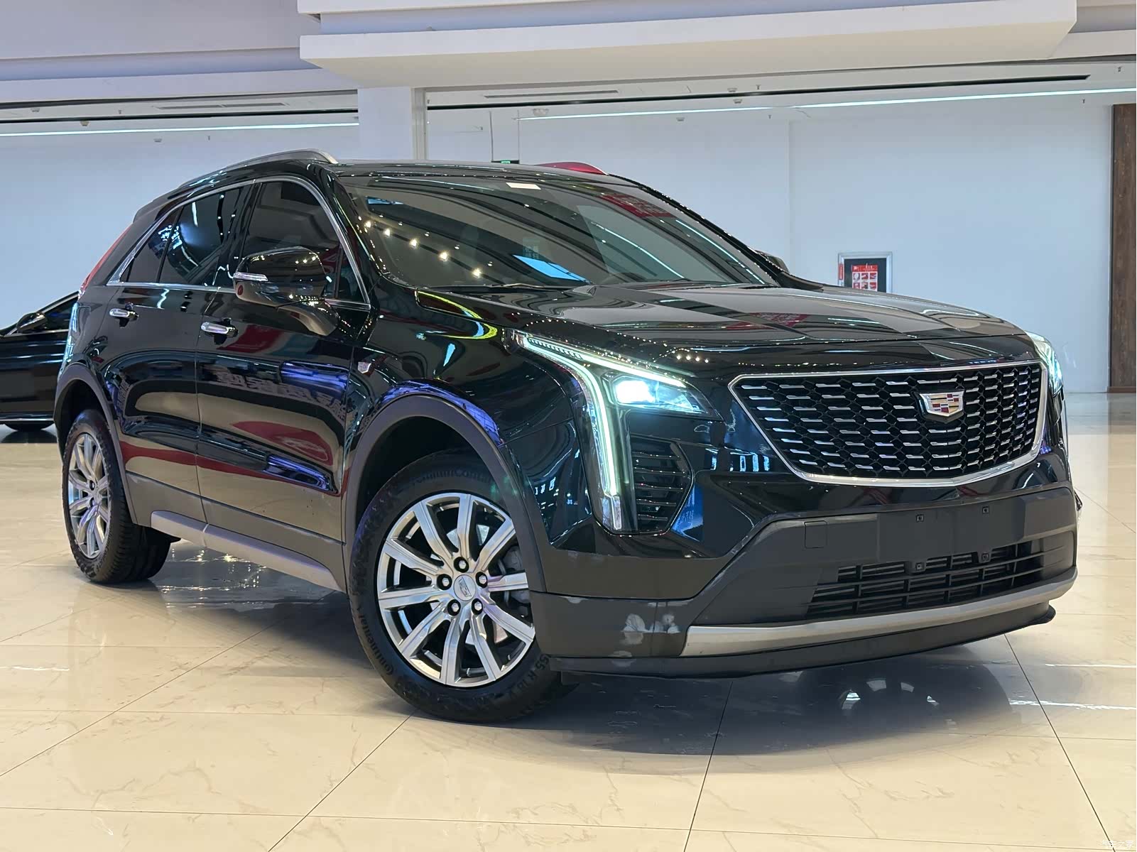 Cadillac XT4, 2021 3