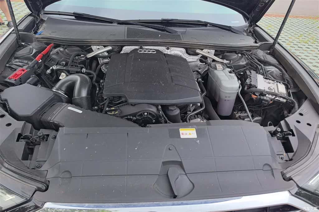 Audi A6L, 2022 10