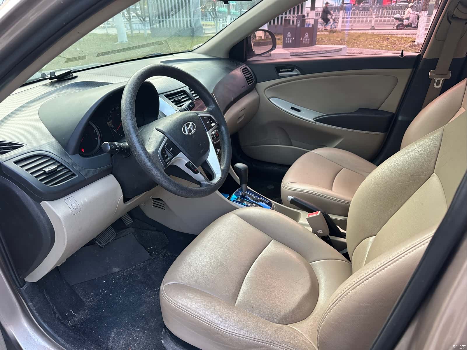 Hyundai GLX, 2016 13