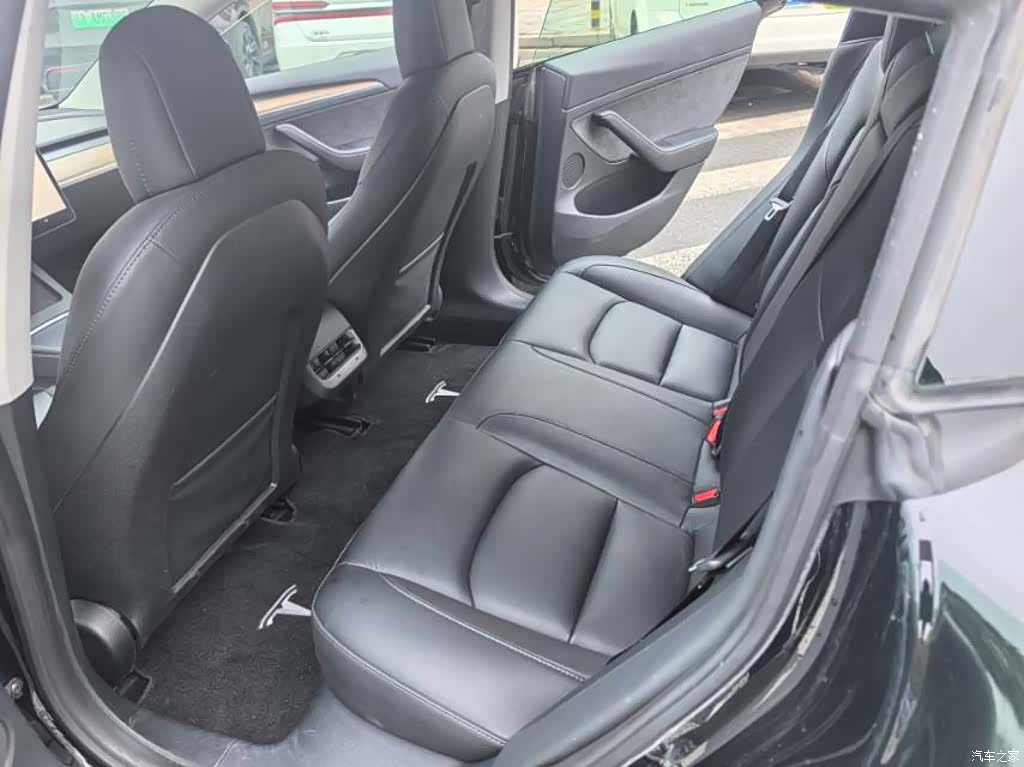 Tesla Model 3, 2023 9