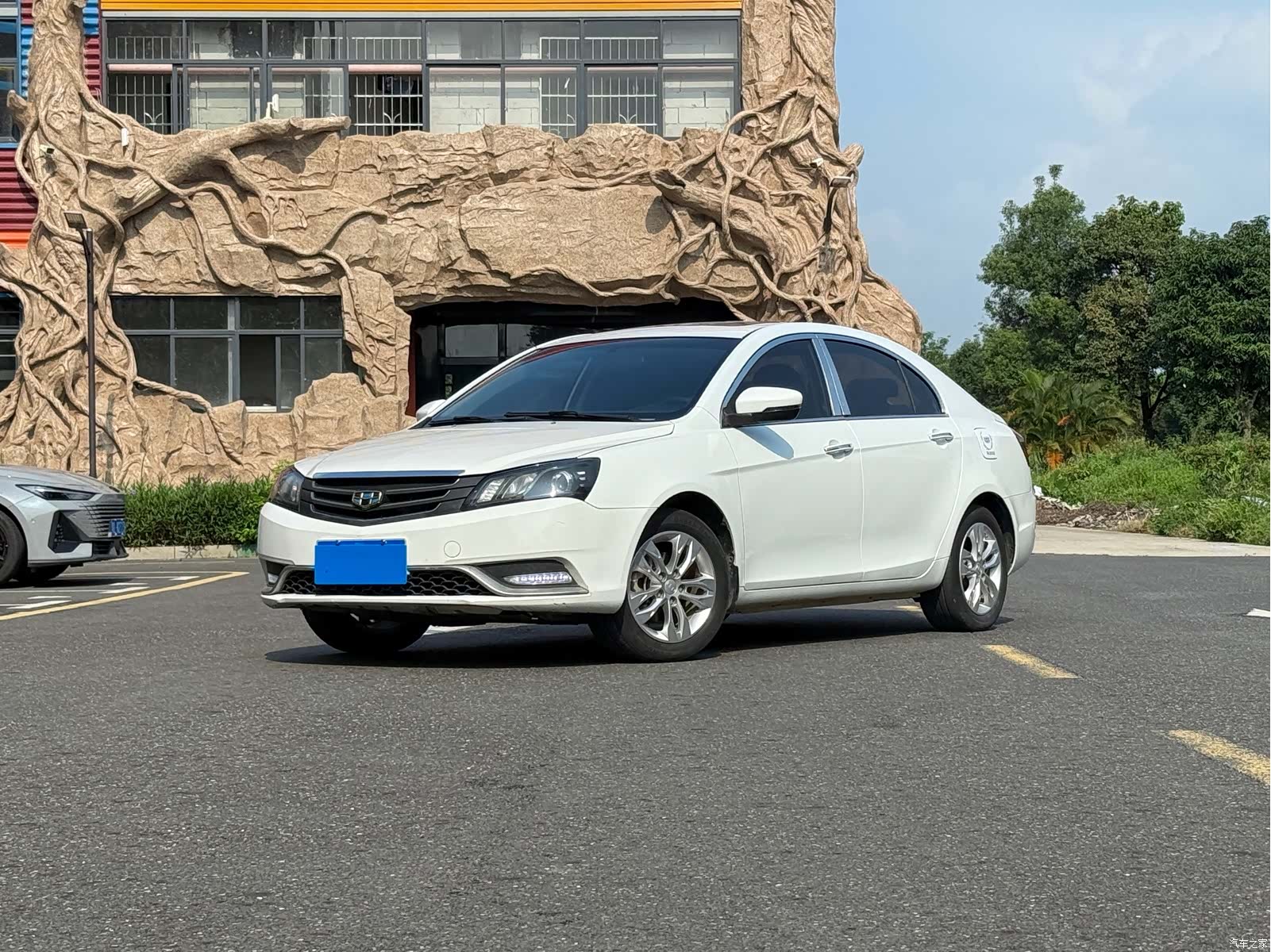 Geely Emgrand, 2015 1