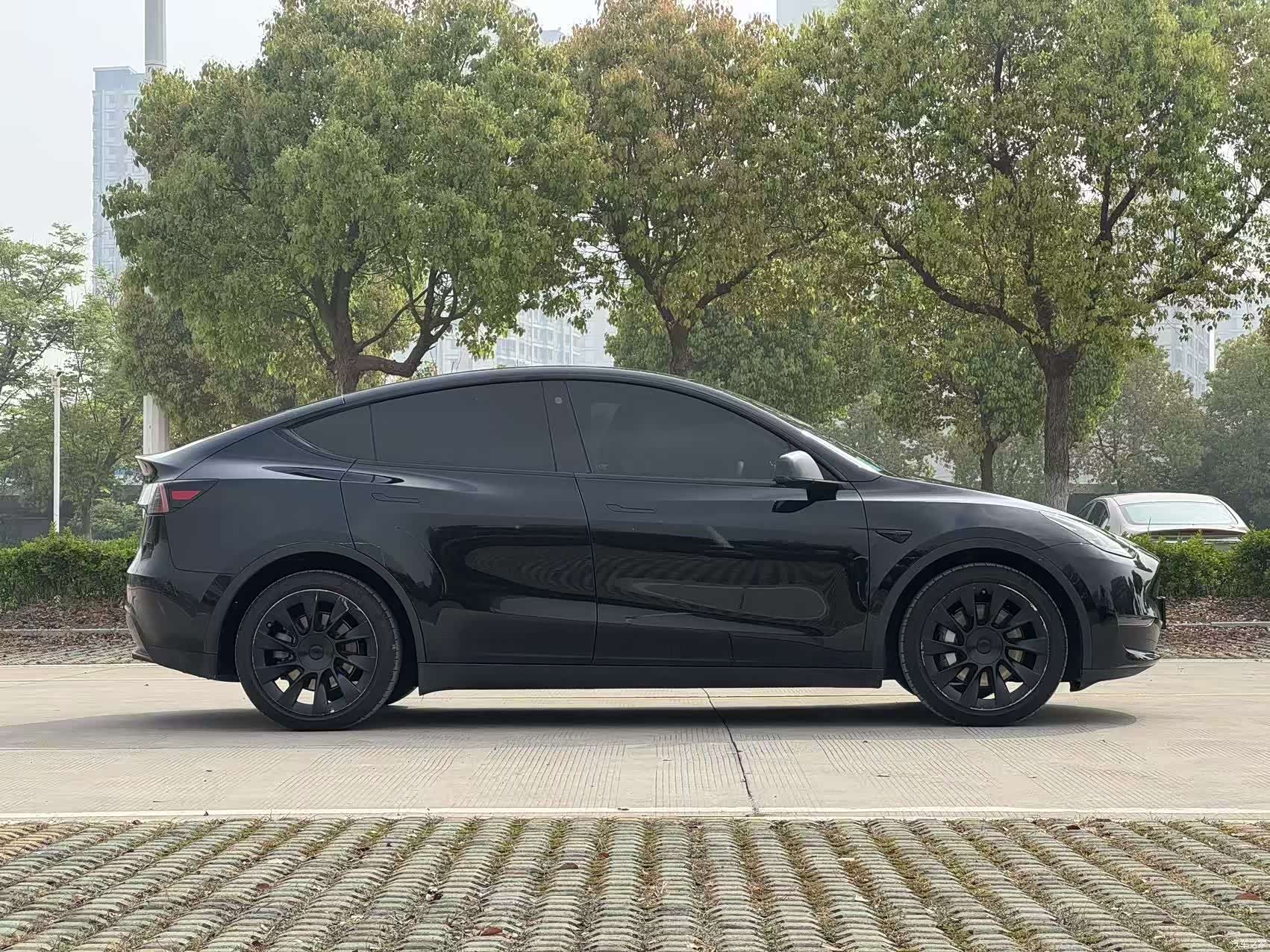 Tesla Model Y, 2021 2