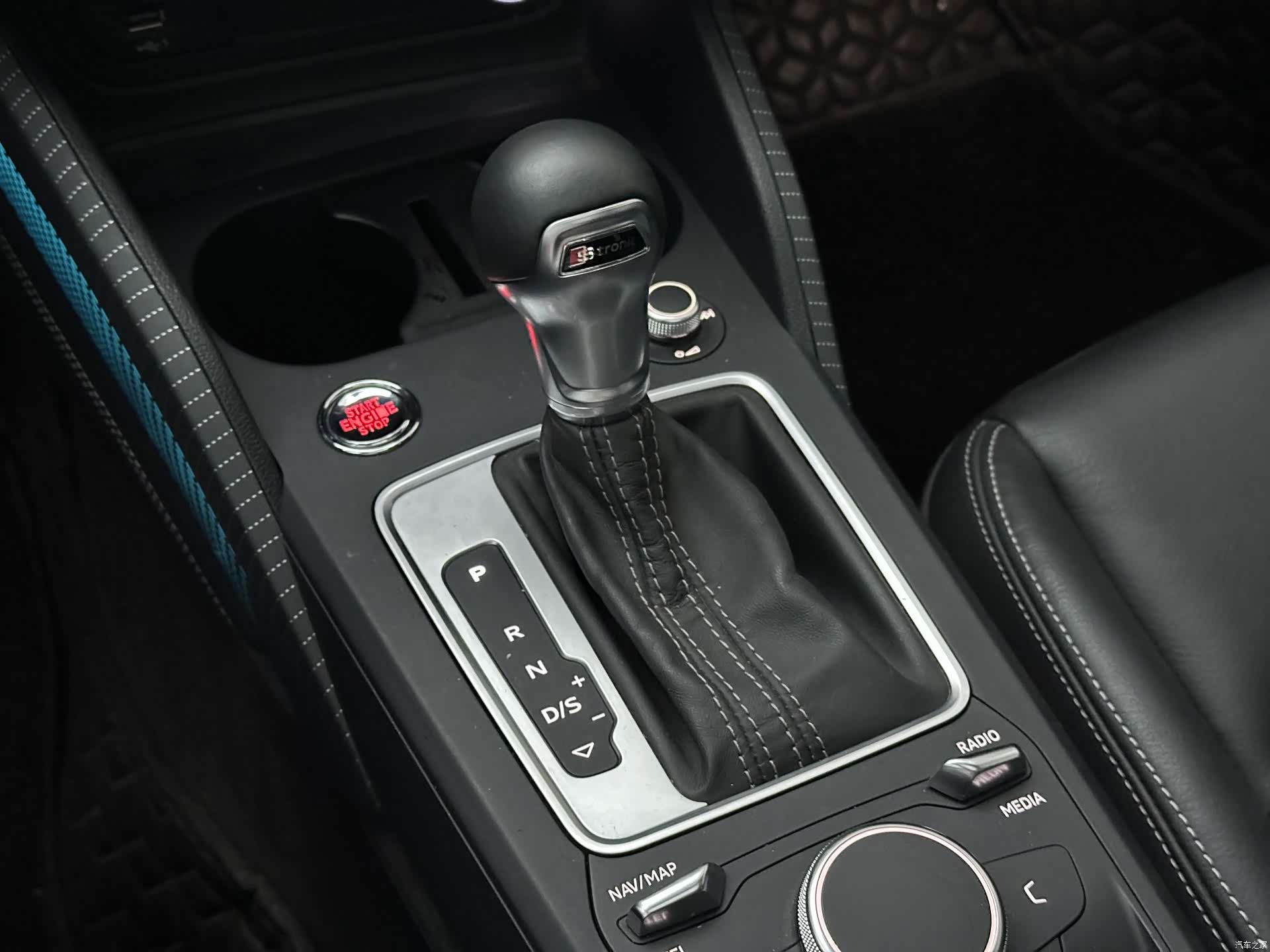 Audi Q2L, 2023 11