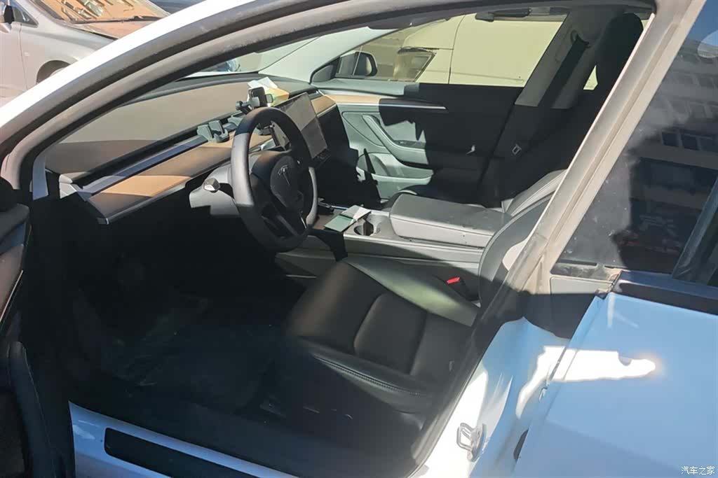 Tesla Model 3, 2021 9