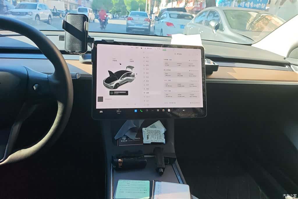 Tesla Model 3, 2021 13