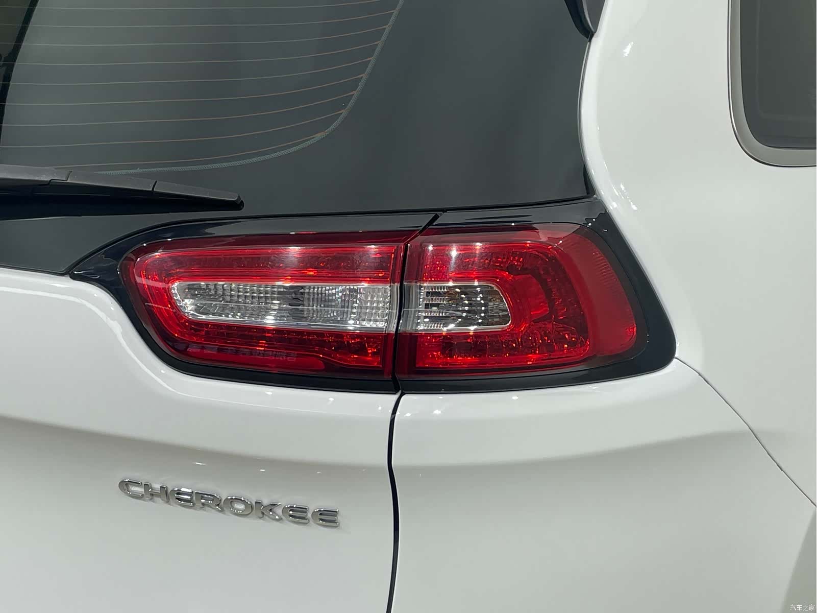 Jeep Cherokee, 2017 9