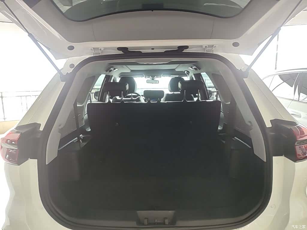 Chery Tiggo 8, 2024 19