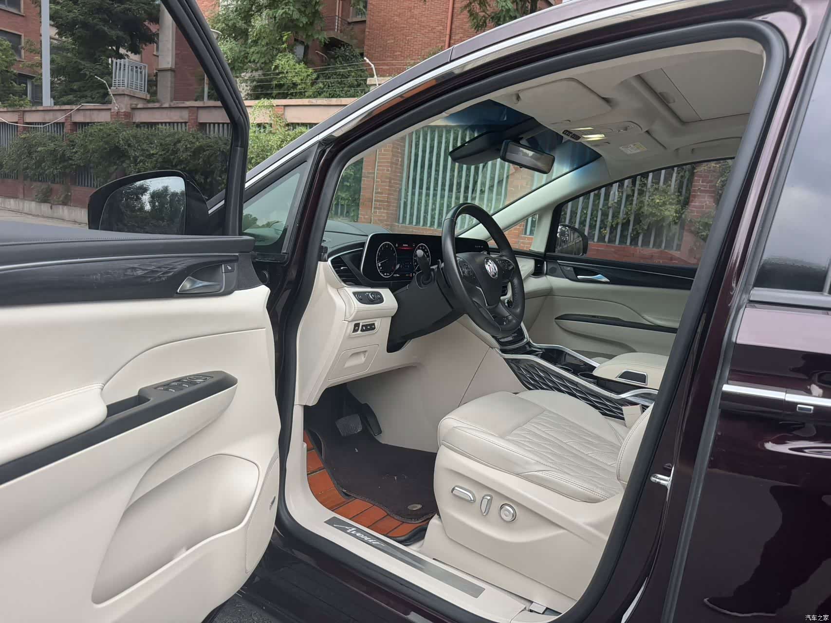 Buick GL8, 2020 6