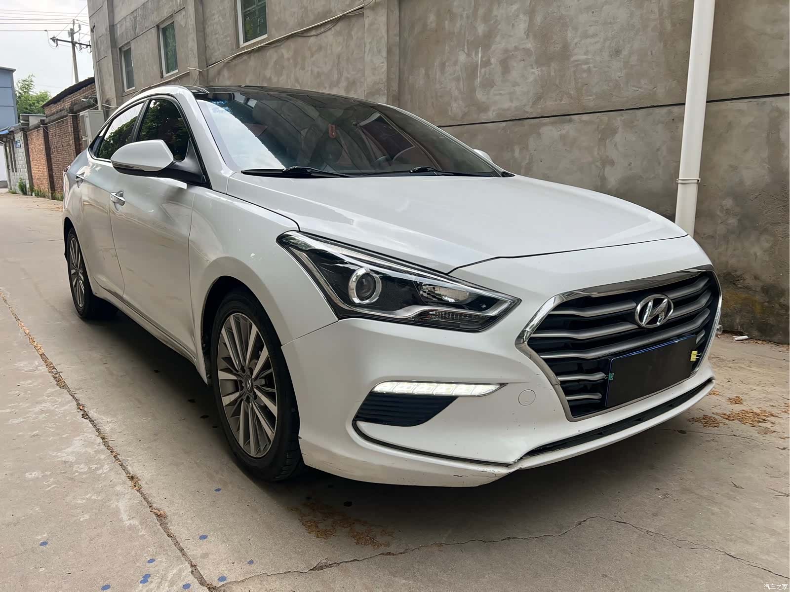 Hyundai GLS, 2017 3