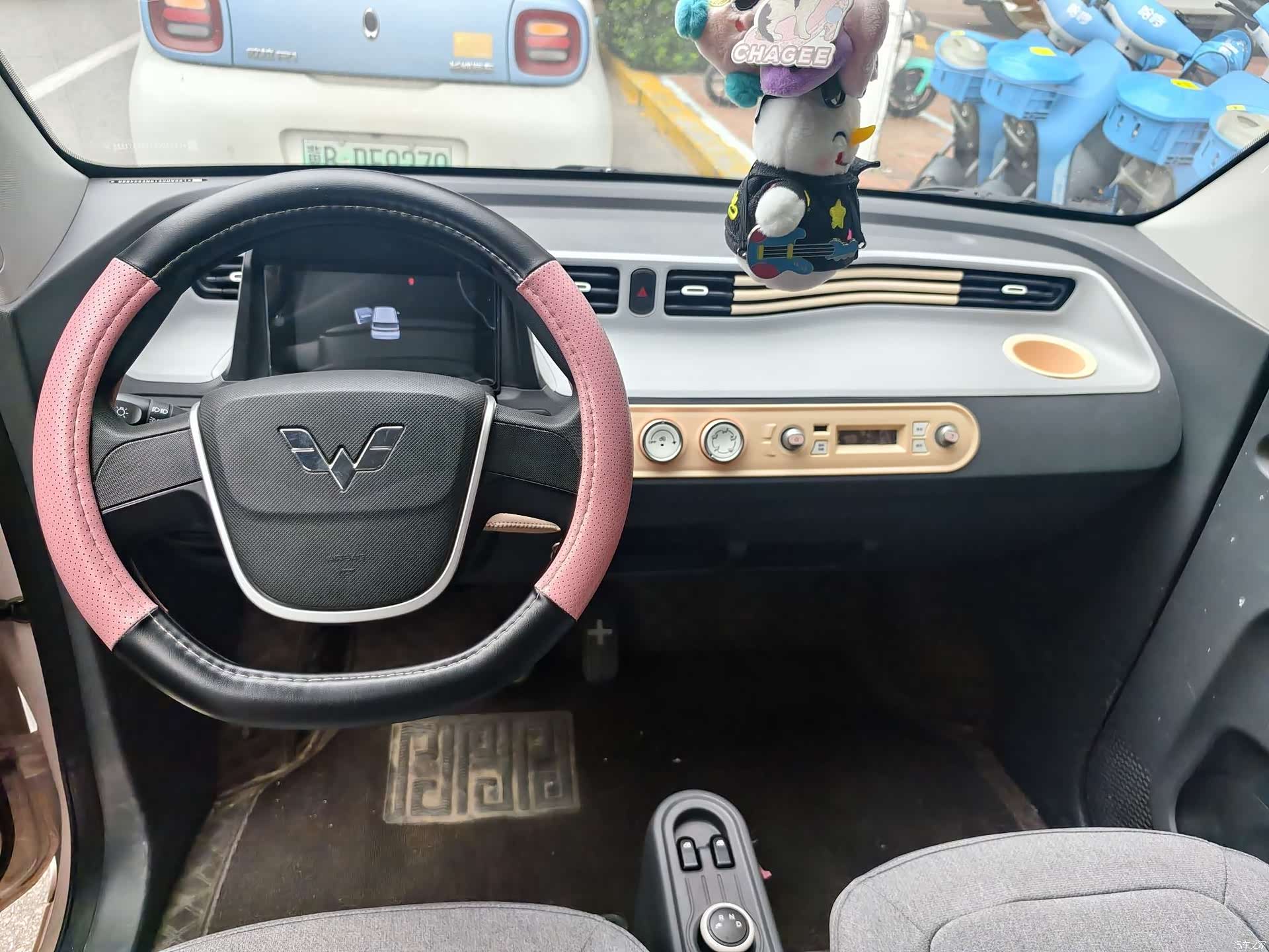 Wuling Yuan, 2022 все фото