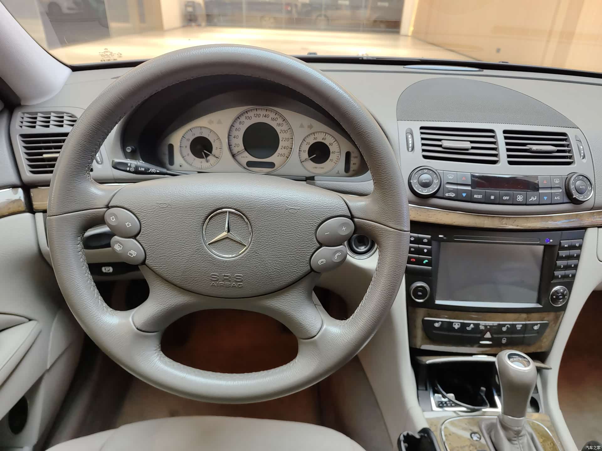 Mercedes-Benz E-Class, 2008 15