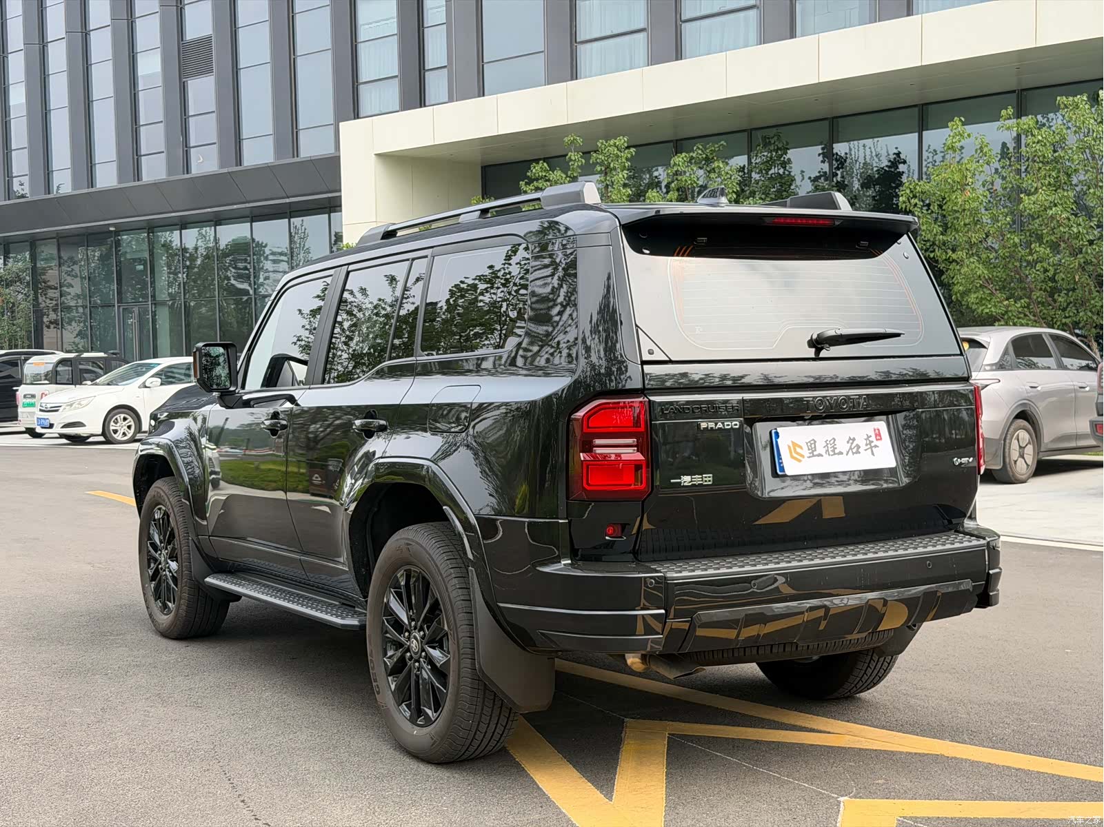 Toyota Prado, 2026 7