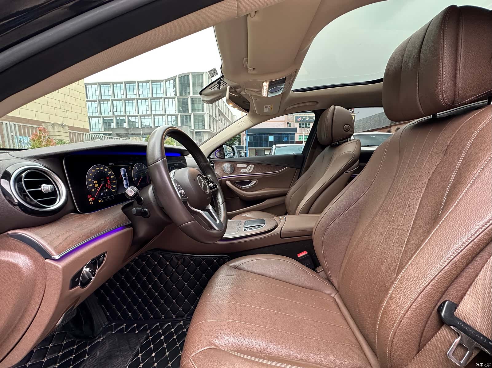 Mercedes-Benz E-Class, 2020 4