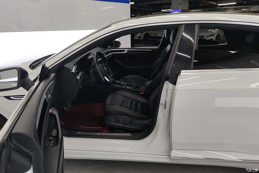 Volkswagen CC, 2022 9
