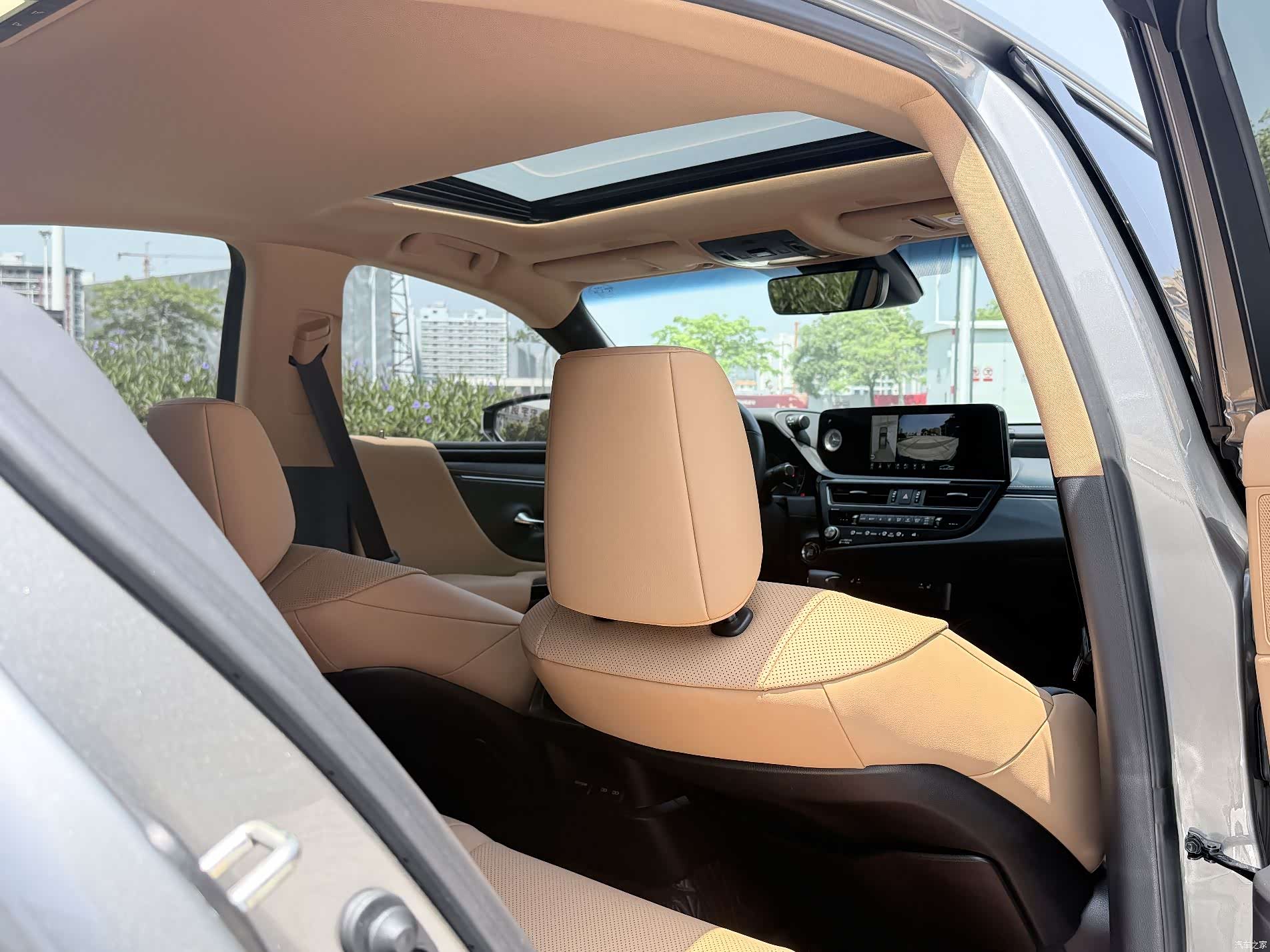 Lexus ES, 2024 17
