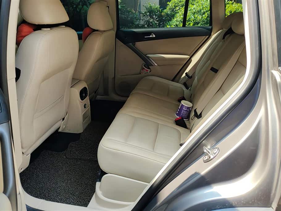 Volkswagen Tiguan Volkswagen Tiguan