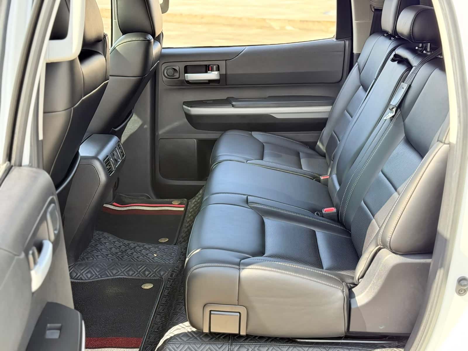 Toyota Tundra, 2020 10