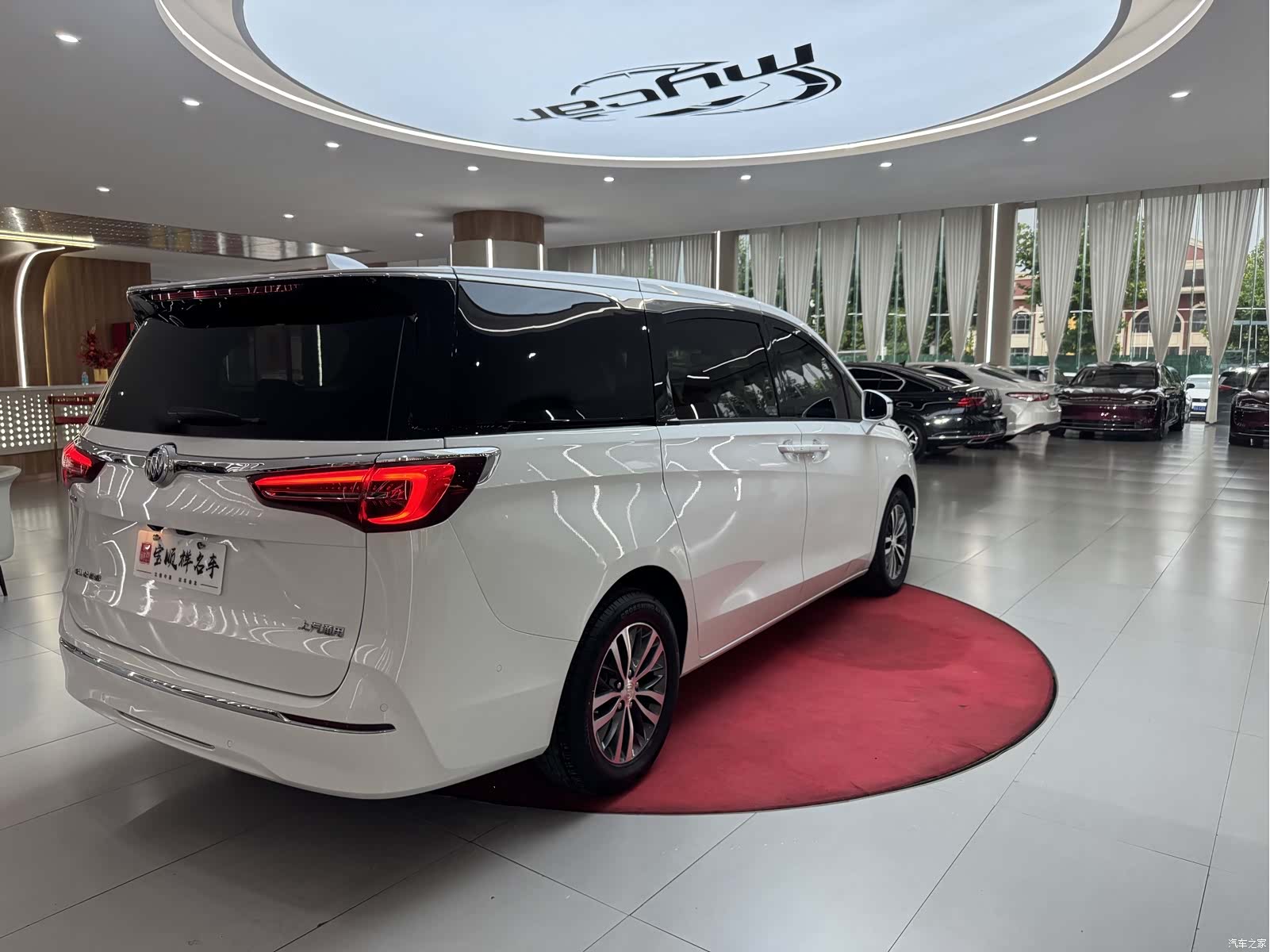 Buick GL8, 2021 все фото