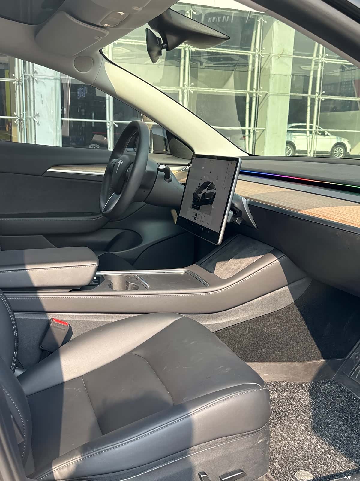 Tesla Model 3, 2023 14