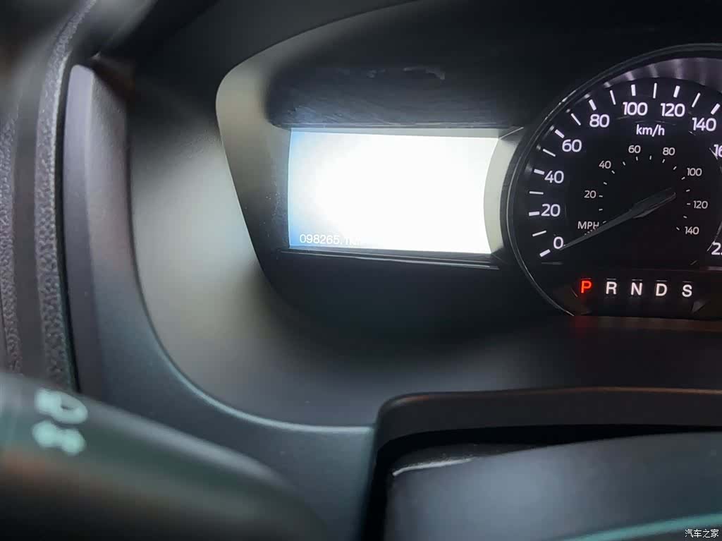 Ford Explorer, 2016 13