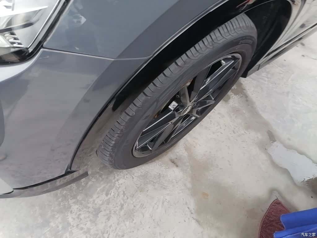 Audi Q2L, 2020 23