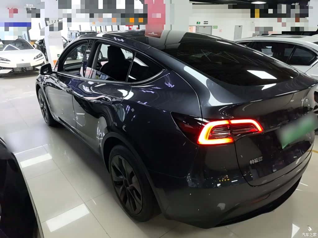 Tesla Model Y, 2024 все фото