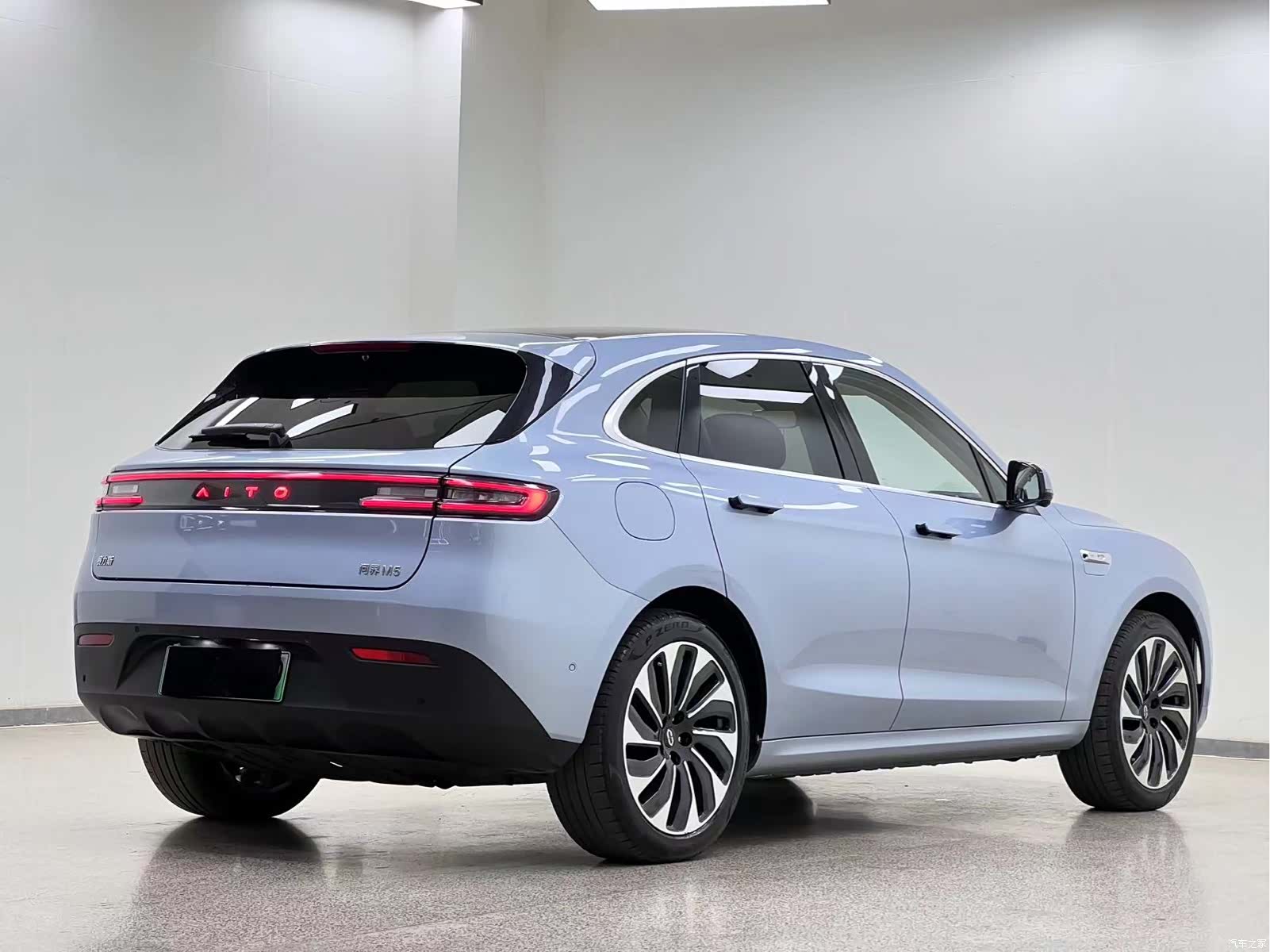 AITO M5, 2023 7