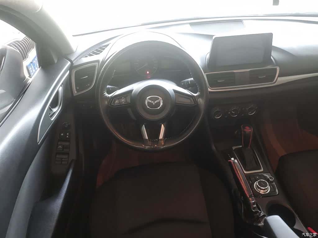 Mazda Mazda3, 2017 17