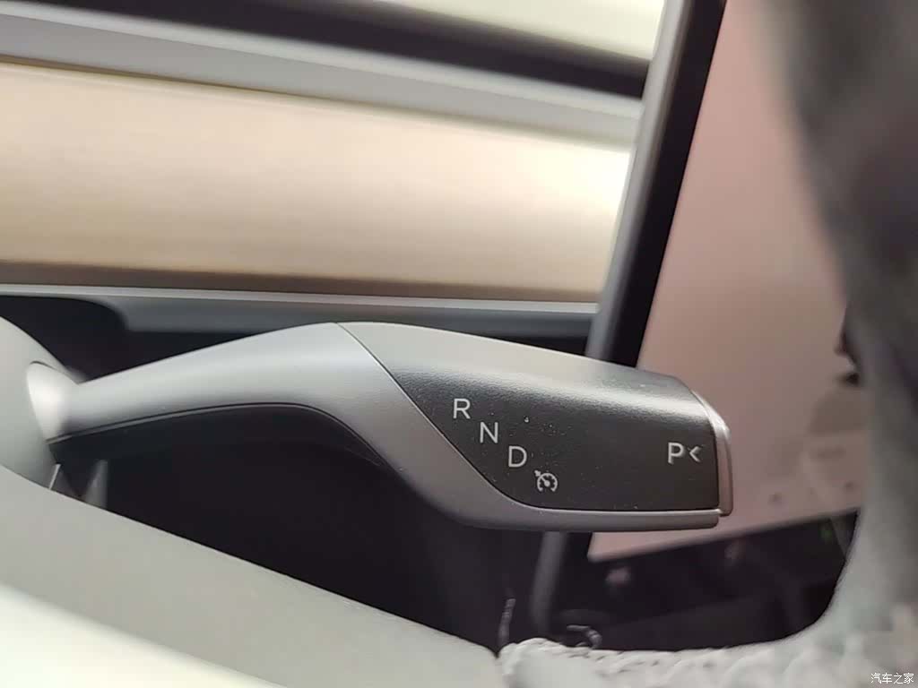 Tesla Model 3, 2022 14