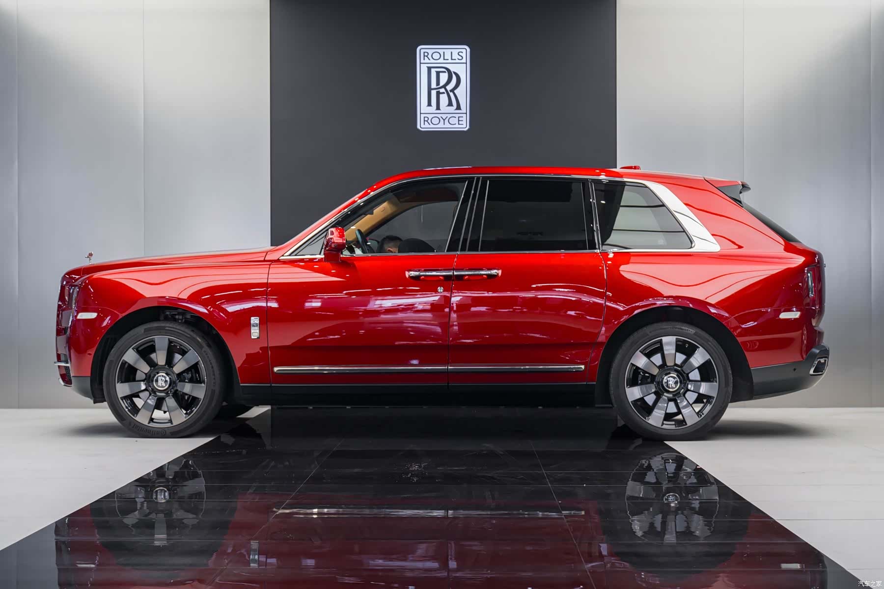 Rolls-Royce Cullinan, 2019 12