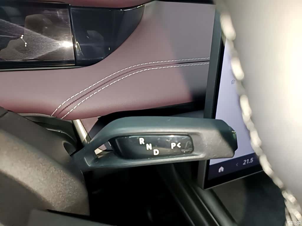 Xiaomi SU7, 2025 14