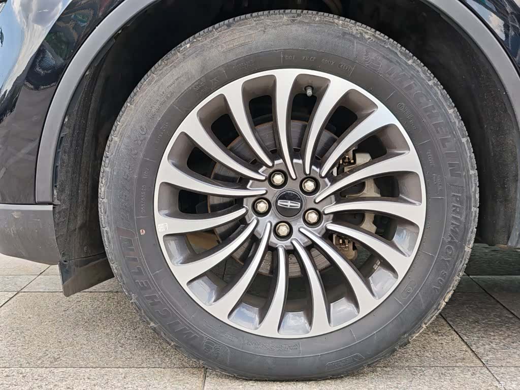 Lincoln Aviator, 2021 4