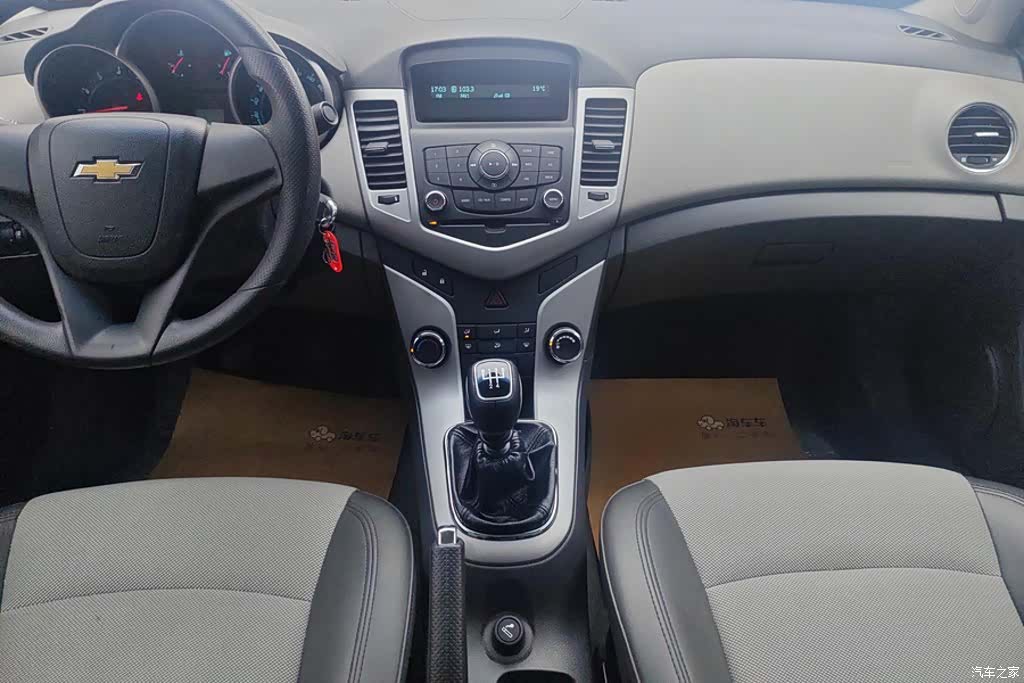 Chevrolet SL, 2011 16