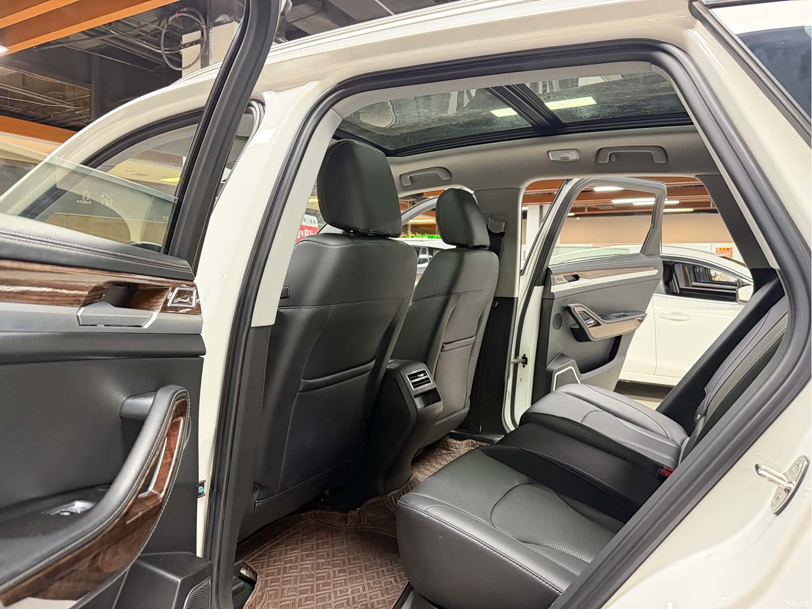 Zotye X7, 2017 8
