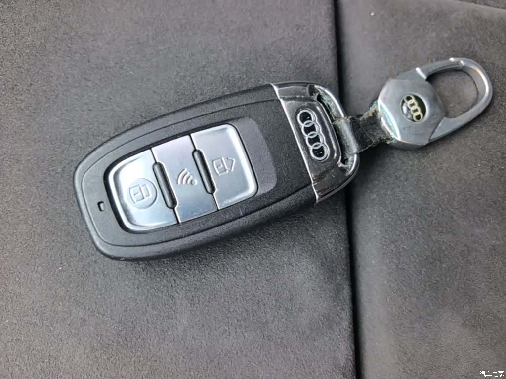Audi Q3, 2019 9