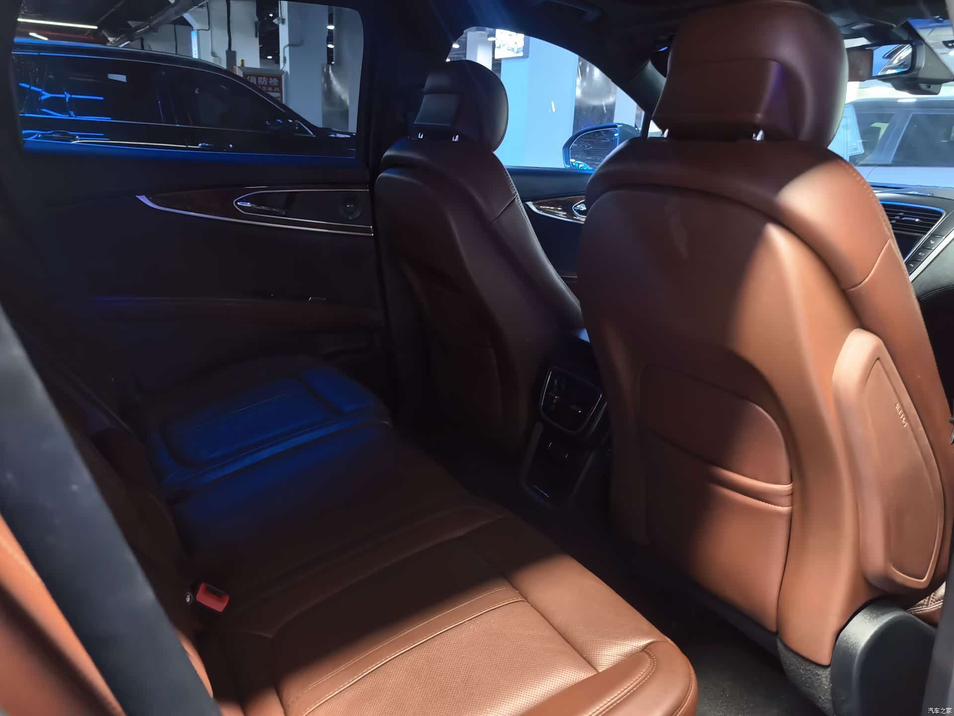 Lincoln MKX, 2018 13