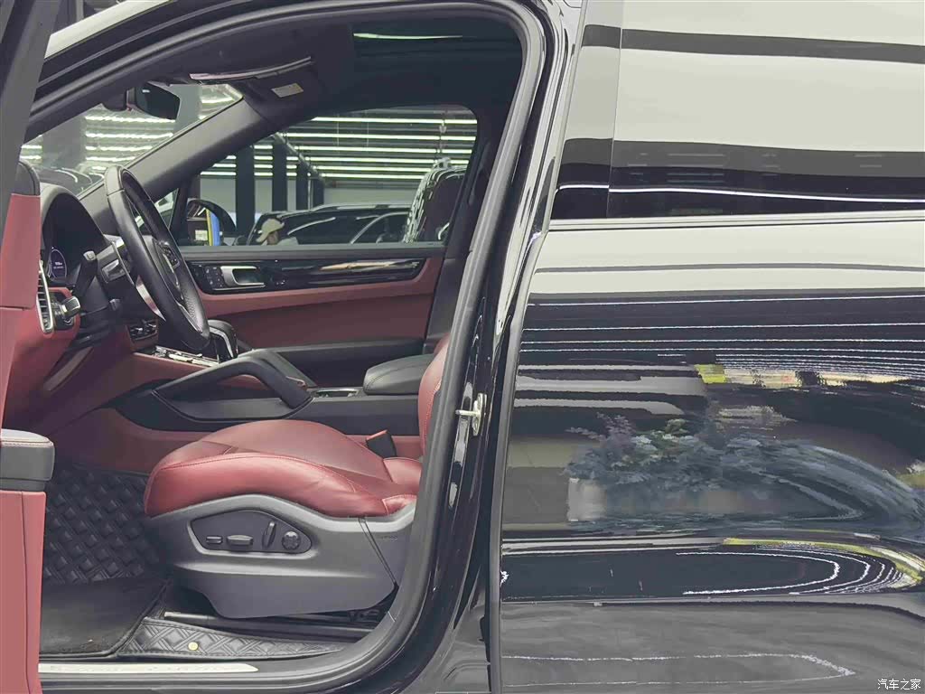 Porsche Cayenne, 2023 6