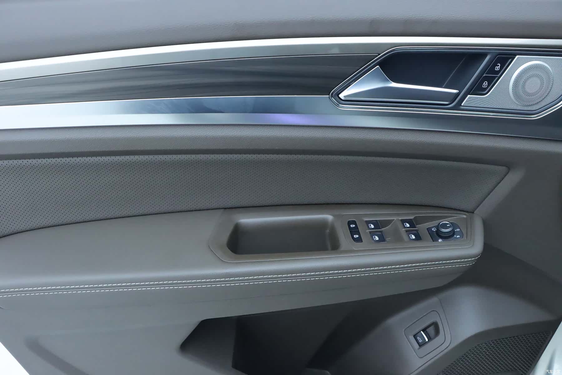 Volkswagen Viloran, 2021 11