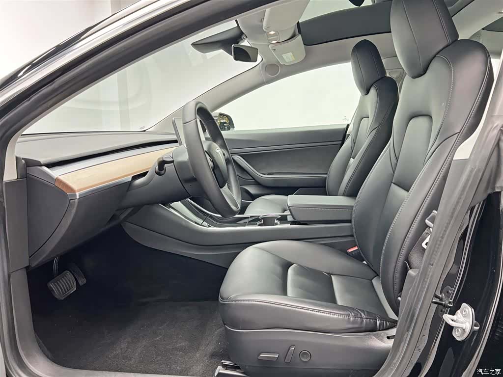 Tesla Model 3, 2020 16