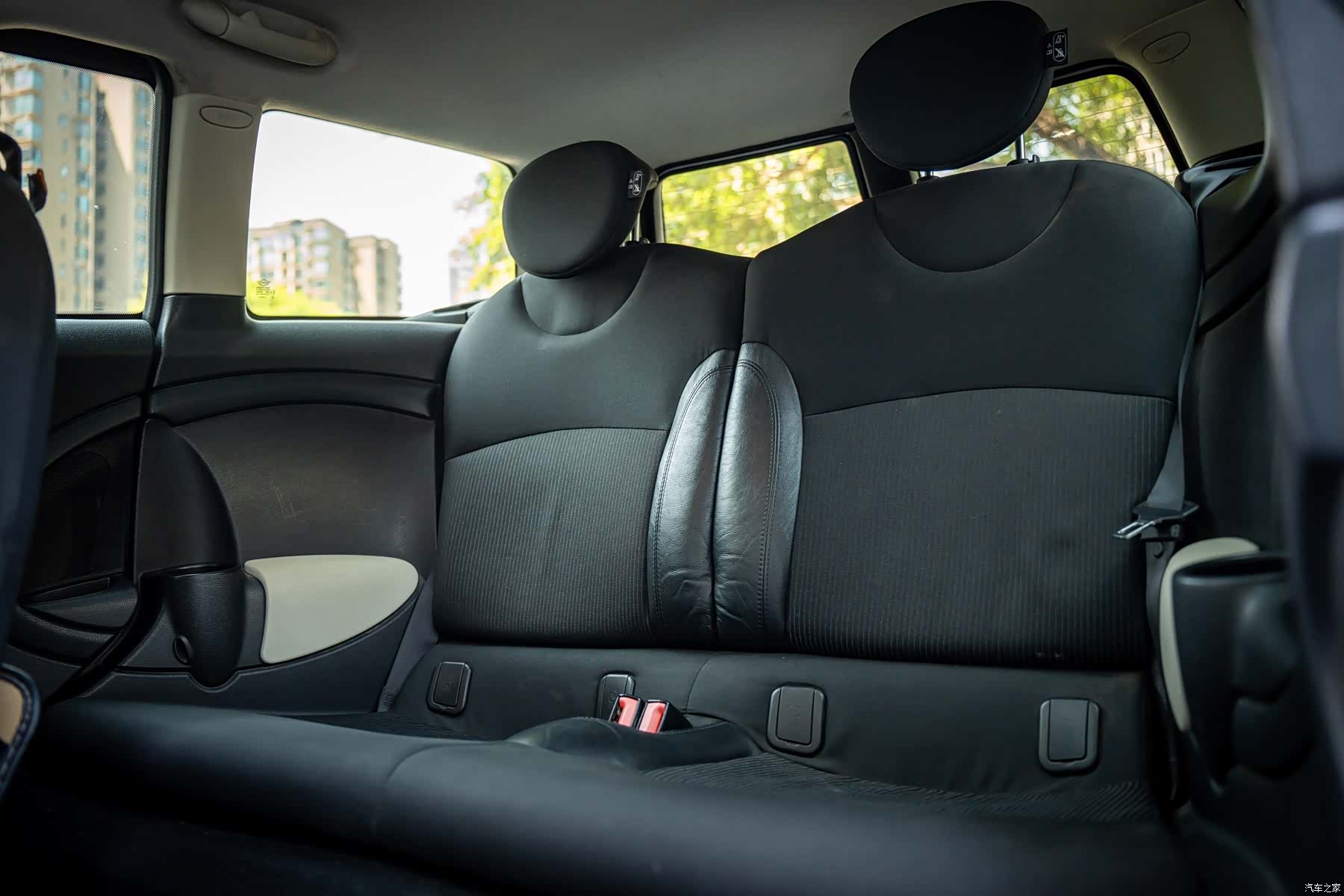 Mini Clubman, 2011 18