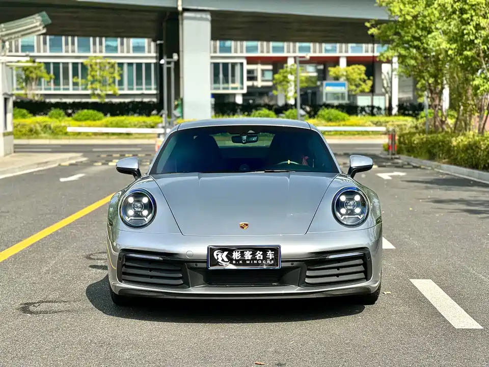 Porsche 911