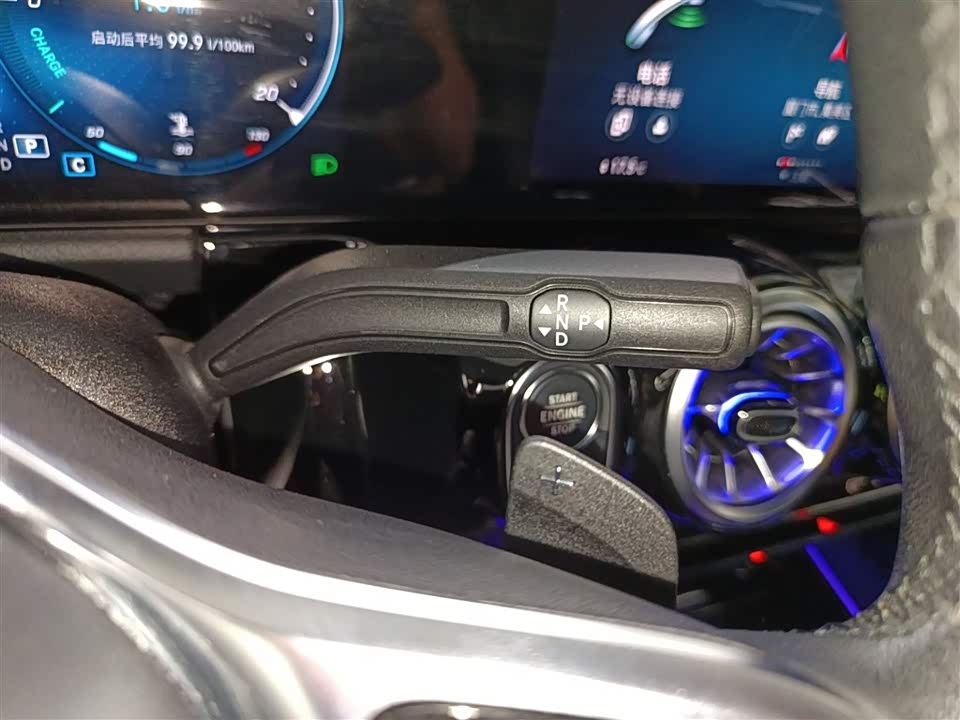 Mercedes-Benz GLA Mercedes-Benz GLA