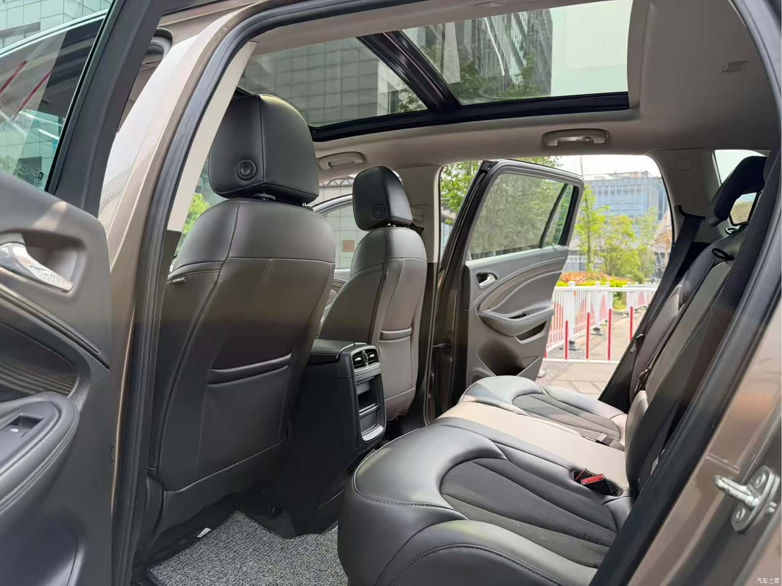 Buick Envision Plus, 2018 7